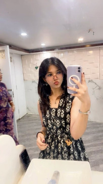 Suzy, 22, India
