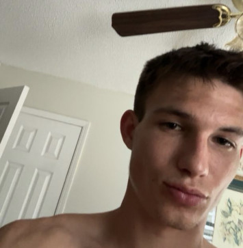 Cg, 21, United States