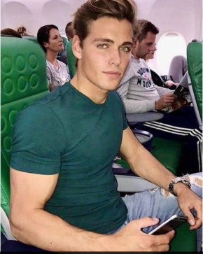 Krisjan, 19, Australia