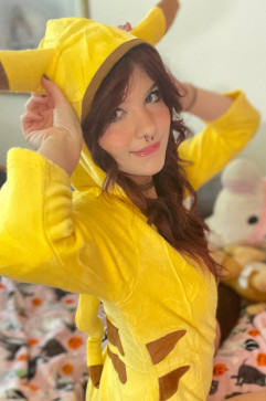 Maeve, 25, United States