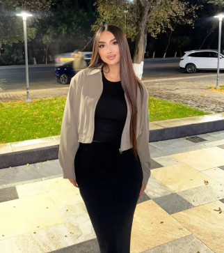 Priya, 31, United Kingdom