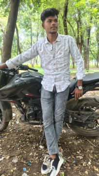 Suraj Kewat, 20, India