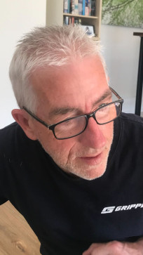 Neville Bartos