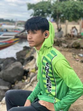 Tors Tantih, 18, Philippines