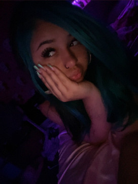 Mea, 18, United States