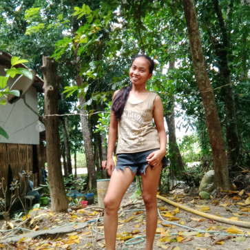 Divina Espantildeo, 32, Philippines