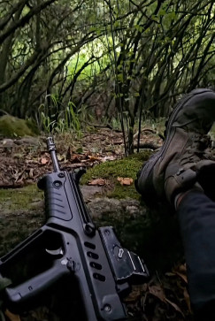 Igloo Dweller, 18, India