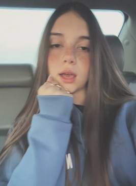 Strawbsprinkles, 18, United Kingdom