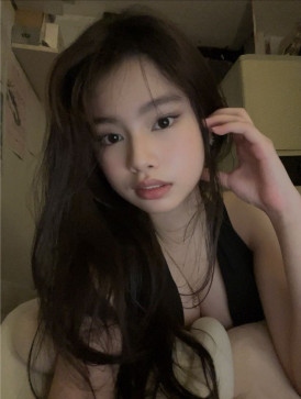 Avery, 18, Philippines