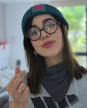 Christina, 27, United States