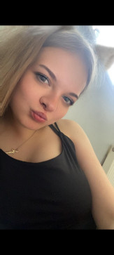 Grace, 18, United Kingdom