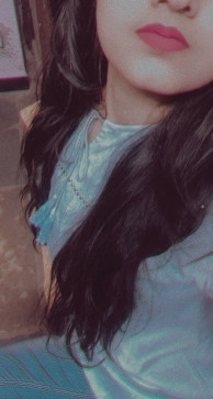 Zoya Khan, 24, India