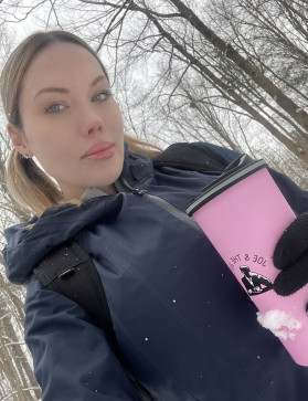 Maget Ana, 30, United States