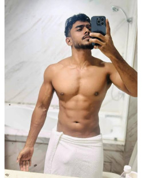 Andreas Ofaak, 25, United States