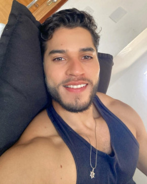 Miguel, 31, Australia