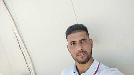 Khaled Omar390, 32, Algeria
