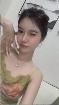 Tina, 29, United States