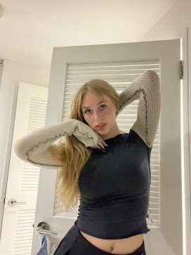 Kellylewis, 35, United States