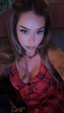 Nora Jay, 31, United States