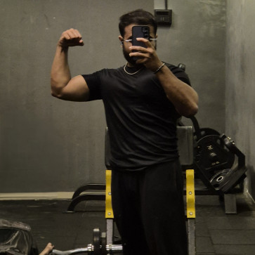 Heisenberg, 22, India