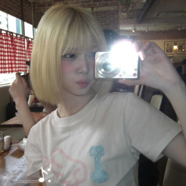 Grace Liu, 18, Indonesia