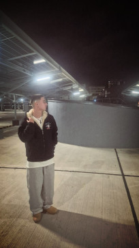 Yannis4827, 18, United States