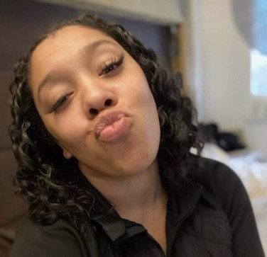 Adriana, 33, United States