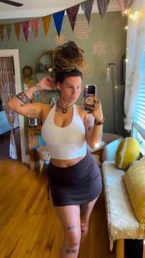 Hannah, 30, United States