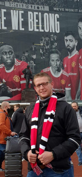 Louus, 34, United Kingdom