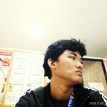 Joaquin Romulo, 18, Philippines