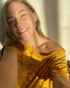 Stacymulla, 29, United States