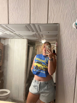 Jessiloyal25, 40, United States