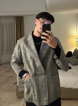 Bobby, 21, United States