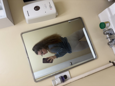 Iris, 20, United States