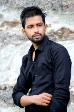 Shahrukh, 23, India