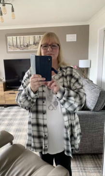 Ella Stella, 30, United Kingdom