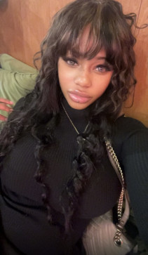 Renaa Avilia, 31, United States