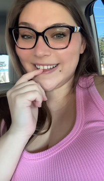 Susan Lisa Donna Bar, 38