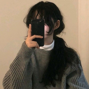 Layla, 18, Netherlands