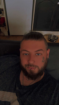 Ivor, 34, United Kingdom