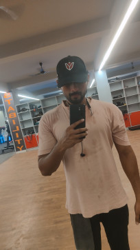 Mobile Personnel P, 29, India