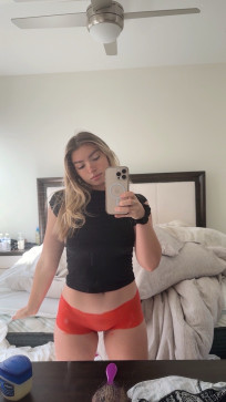 Janet Carley, 26, United States