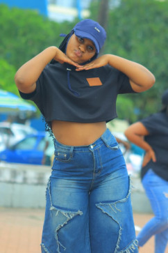 Tyeee3, 27, South Africa