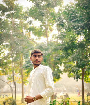 Ekrash Khan, 18, United Kingdom