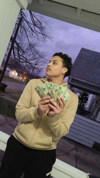 M18-loms, 18, United States