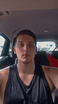 Asais Atrs, 22, Latvia