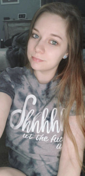 Alisa, 24, United States