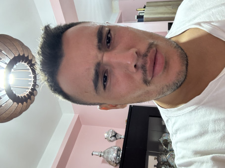 Amir Rouchou, 26, Algeria