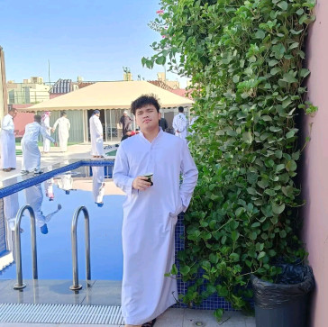 Lans, 26, Saudi Arabia