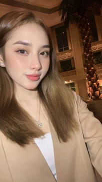 Athena, 29, United Kingdom